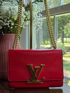 Louis Vuitton Louise MM Rouge Calfskin Leather Chain Bag